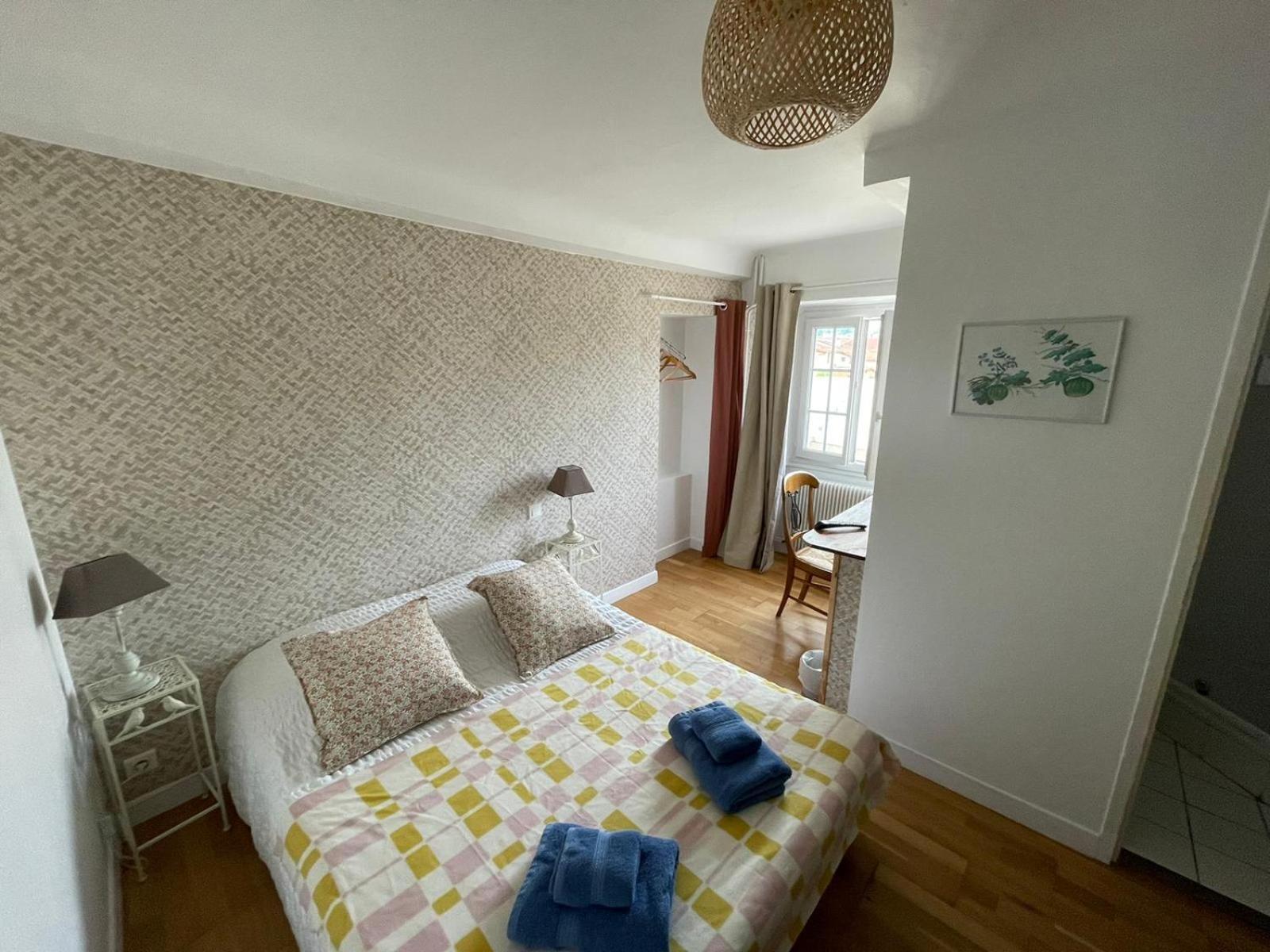 Auberge Tante Ursule Cambo-les-Bains Exteriör bild
